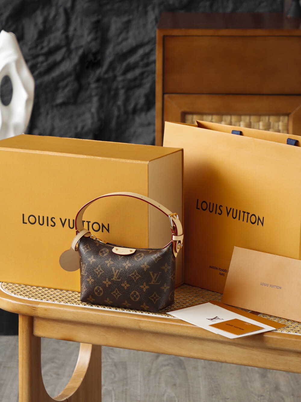 کیف زنانه برند Louis Vuitton