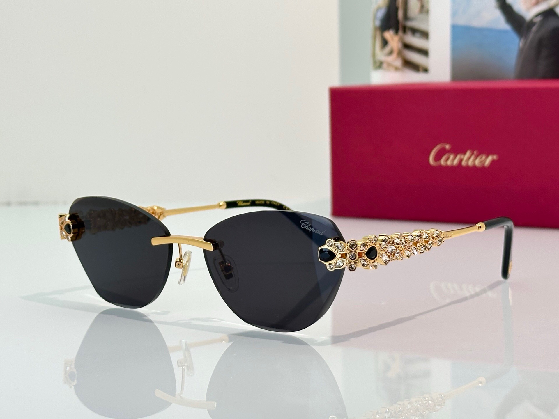 عینک آفتابی زنانه برند Chopard