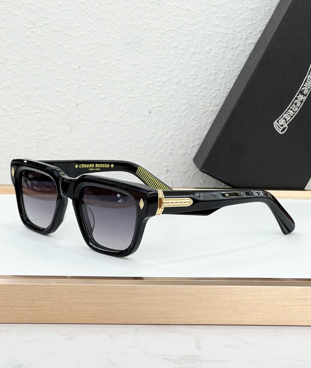 عینک آفتابی-شیشه ای برند Chrome hearts مدل GNARLIN
