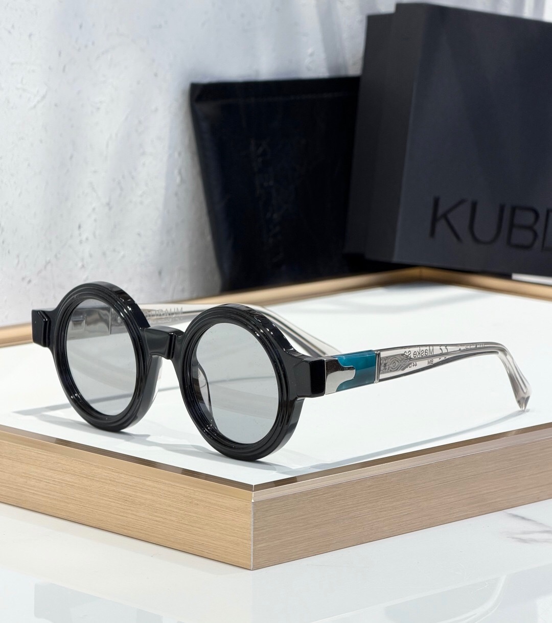 عینک آفتابی برند Kubraum