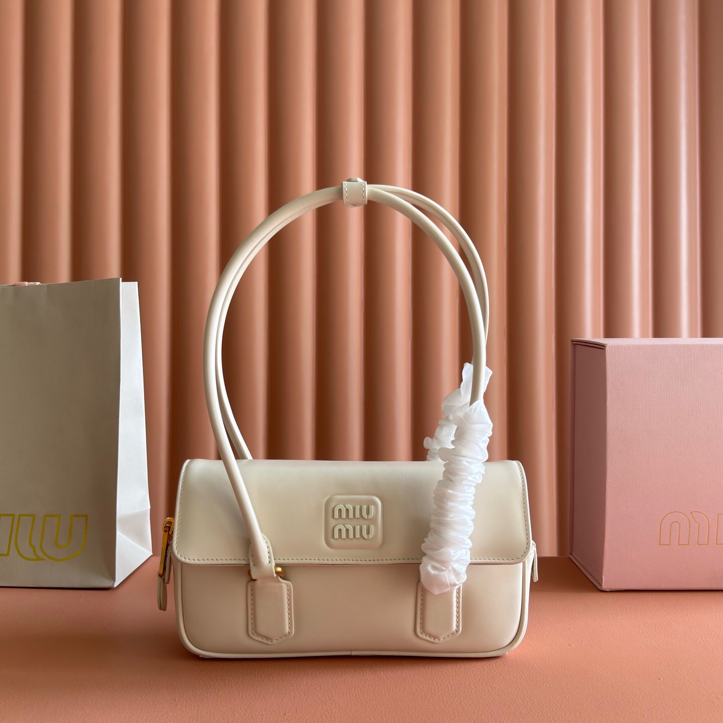 کیف چرم زنانه برند MiuMiu
