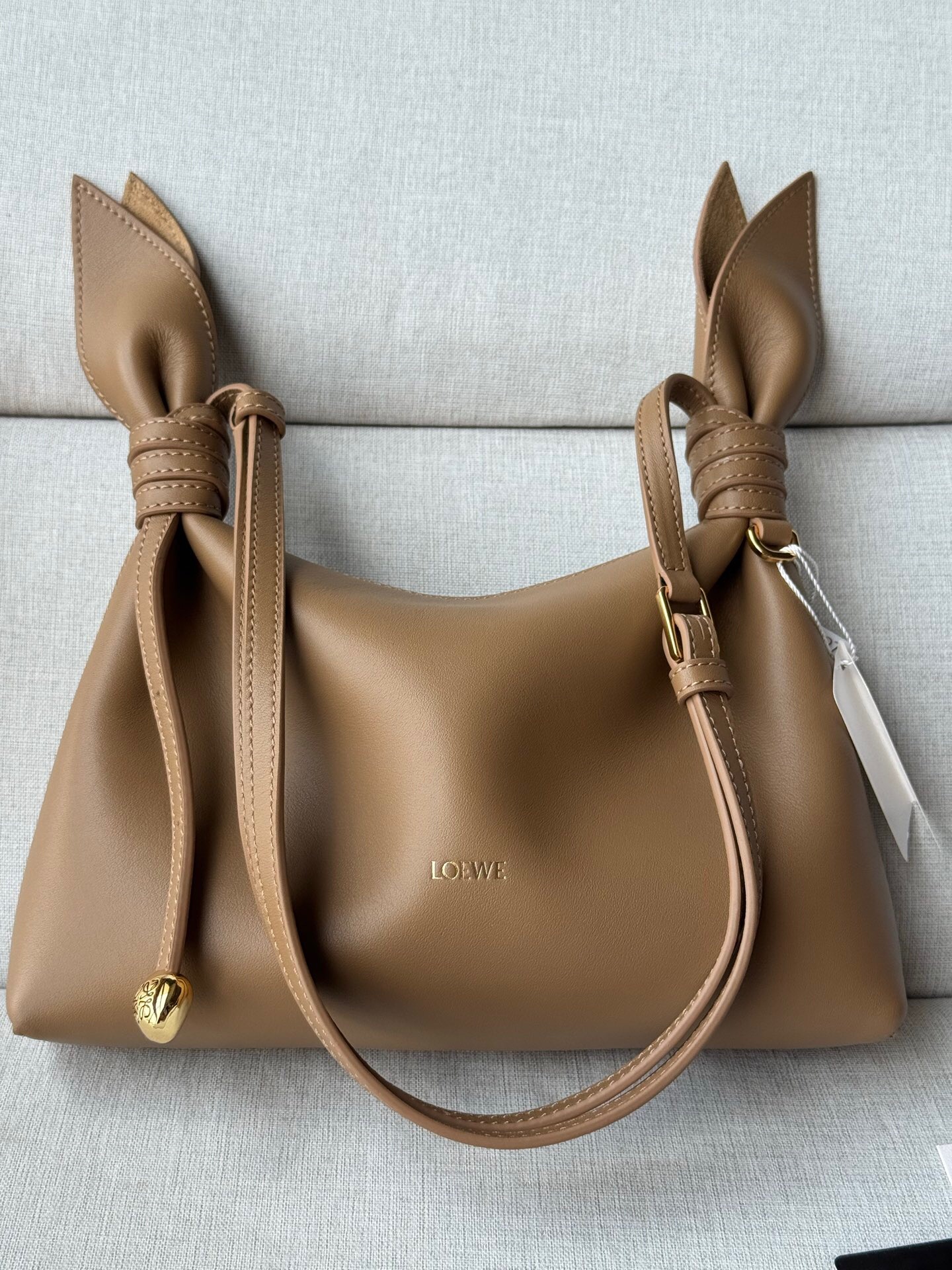 کیف زنانه برند Loewe مدل Scarf