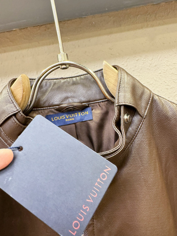 کت چرم مردانه برند Louis Vuitton