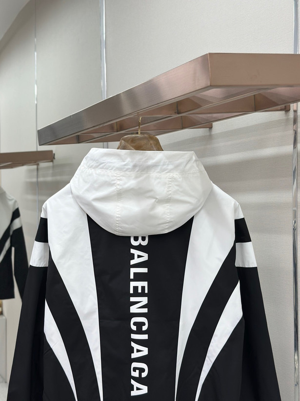 کاپشن مردانه برند Balenciaga