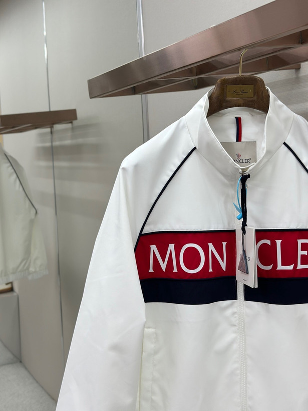 کاپشن مردانه برند Moncler
