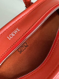 کیف زنانه برند Loewe