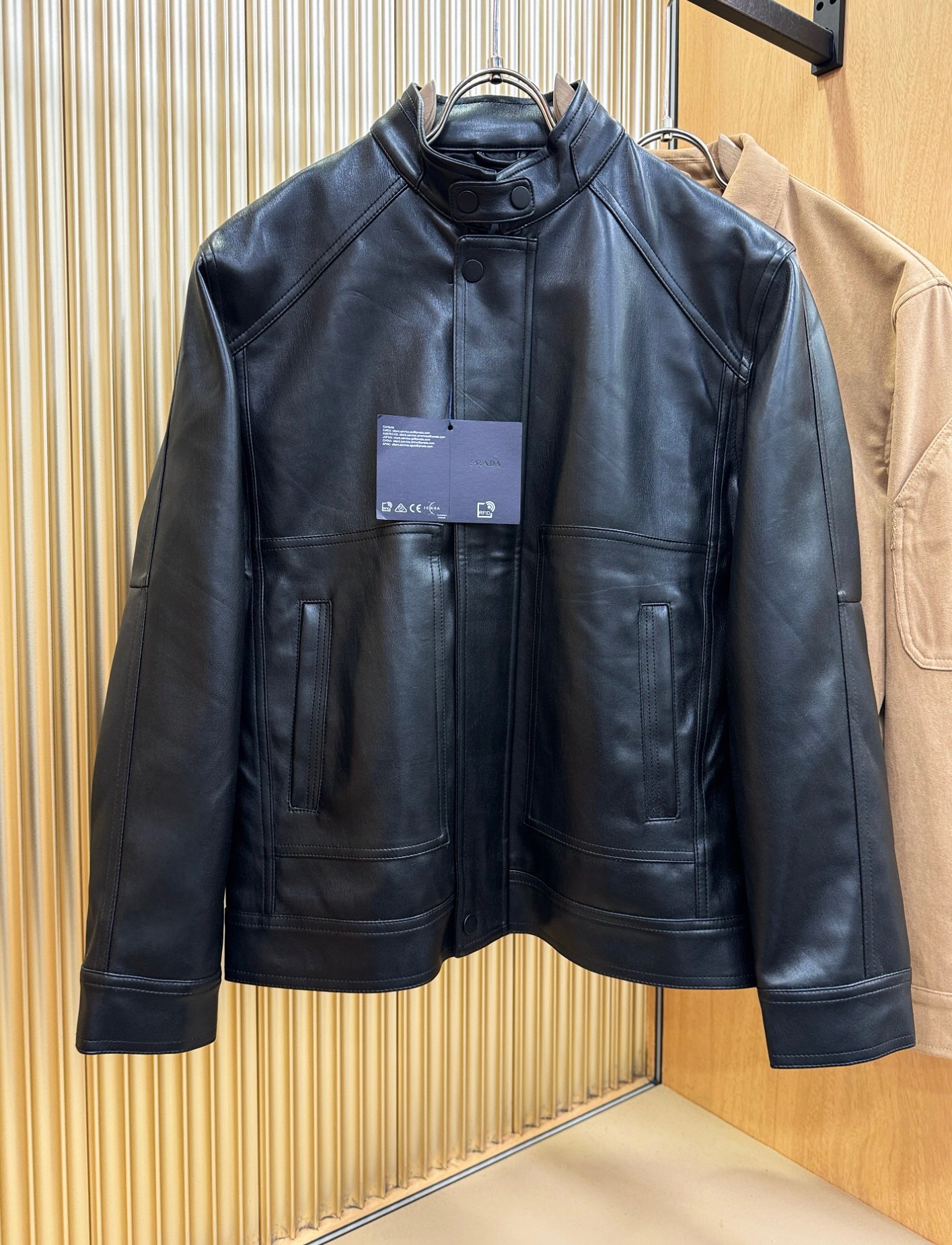 کاپشن چرم برند Prada