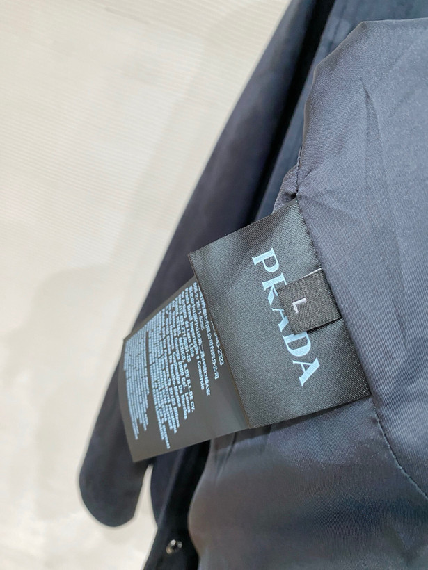 کاپشن جیر برند Prada