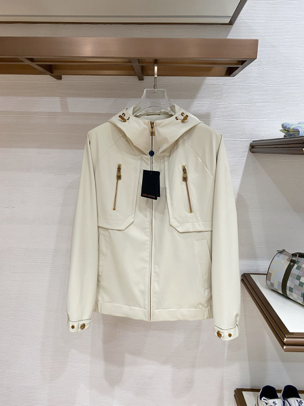 کاپشن برند Louis Vuitton