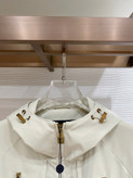 کاپشن برند Louis Vuitton