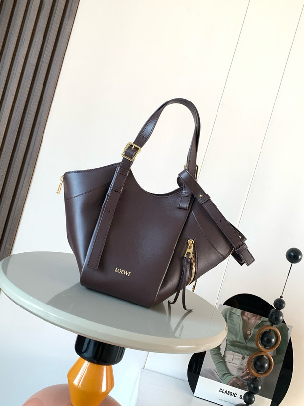کیف زنانه برند Loewe