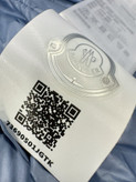 کاپشن برند Moncler