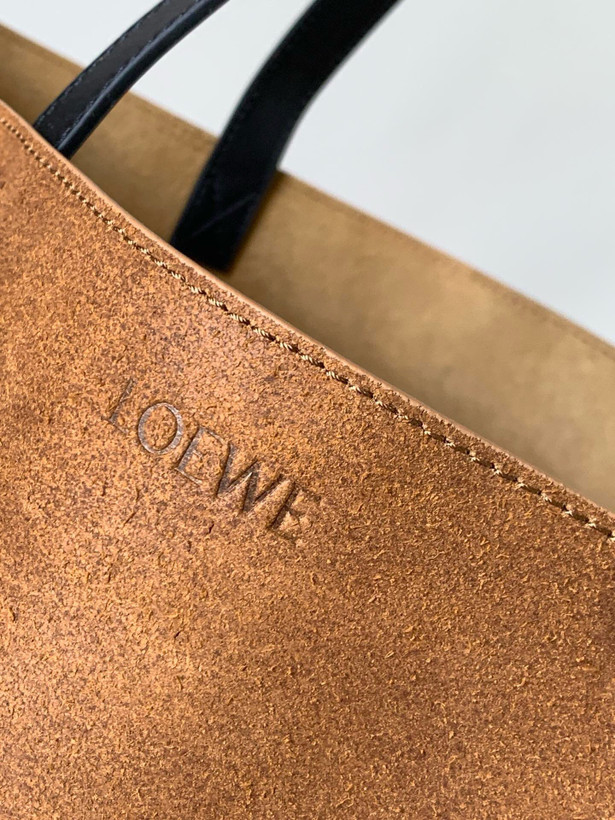 کیف زنانه برند Loewe