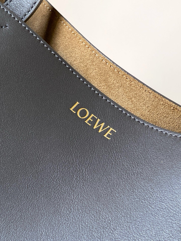 کیف زنانه برند Loewe