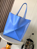 کیف زنانه برند Loewe