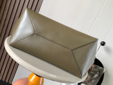 کیف زنانه برند Loewe