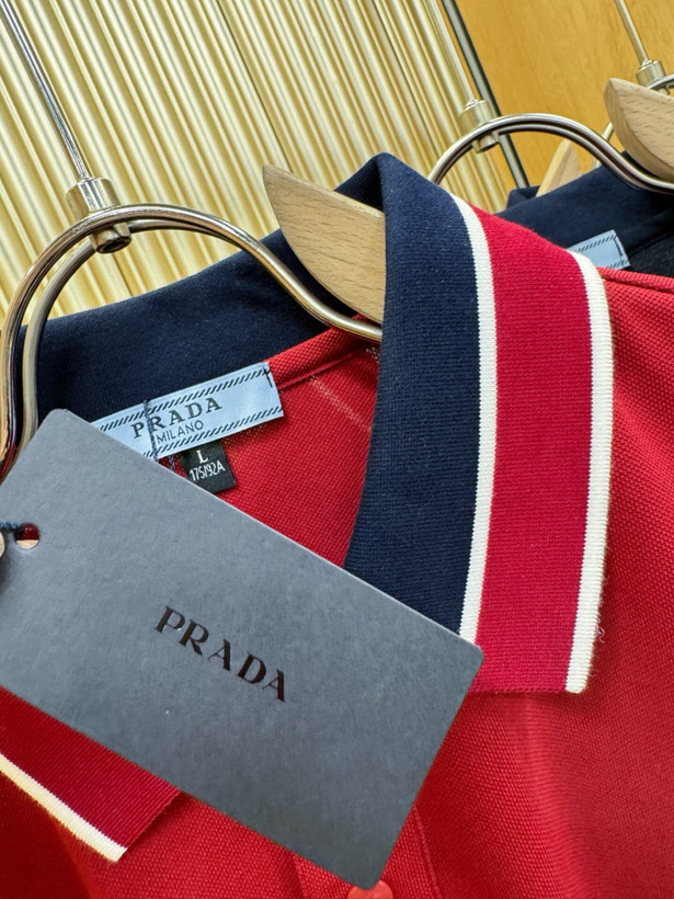 پولوشرت برند Prada