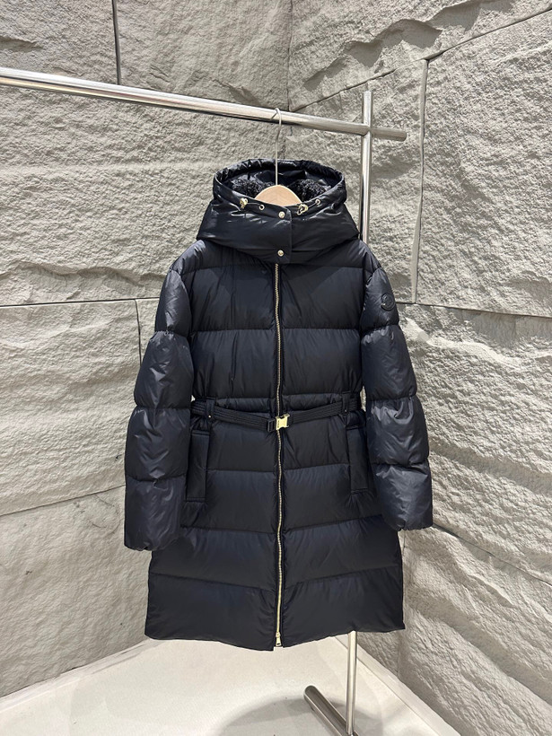 کاپشن زنانه برند Moncler