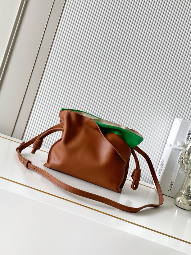کیف زنانه برند Loewe