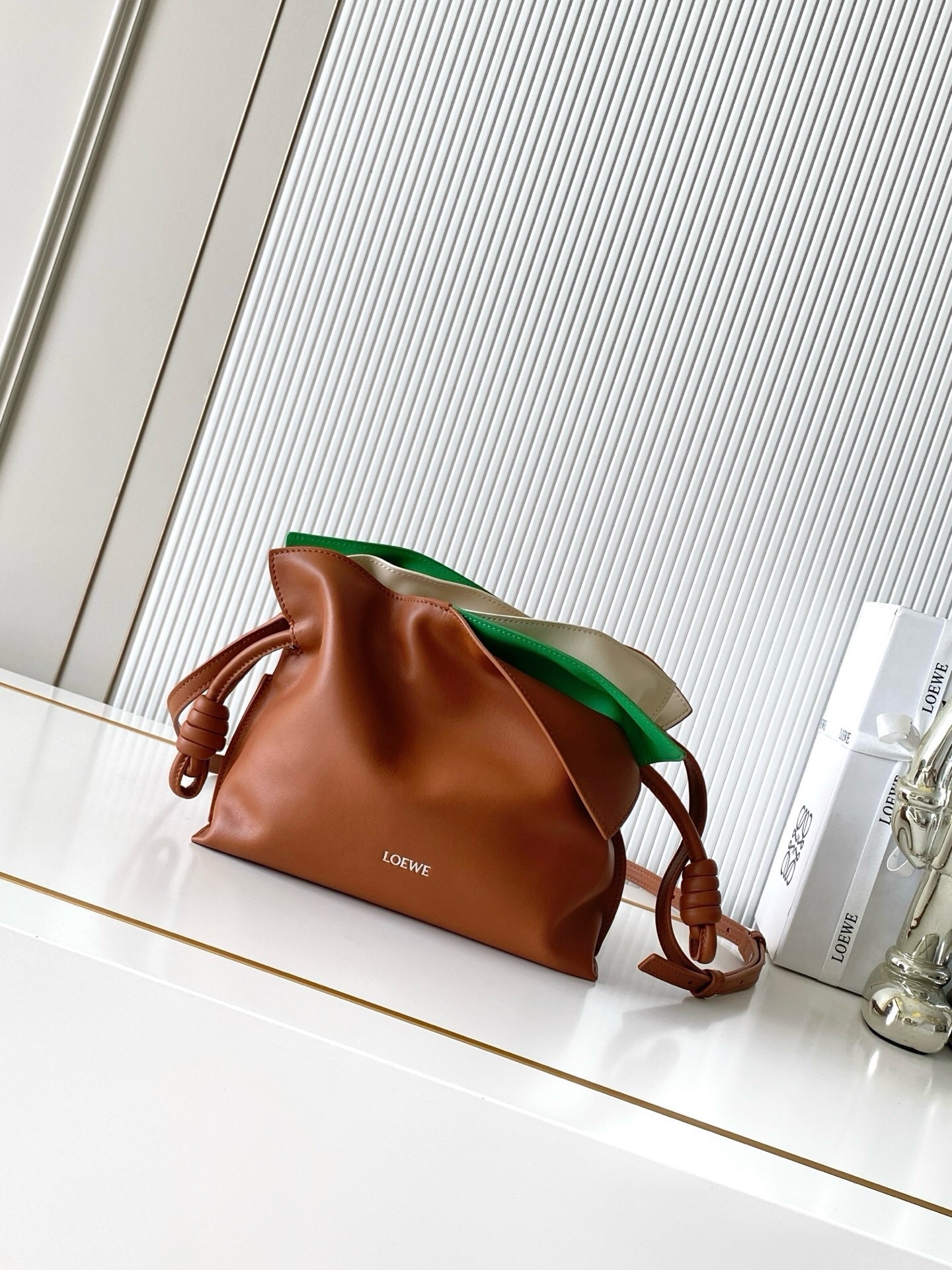 کیف زنانه برند Loewe