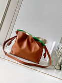کیف زنانه برند Loewe