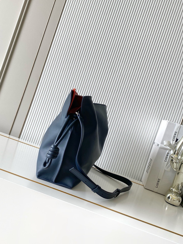 کیف زنانه برند Loewe