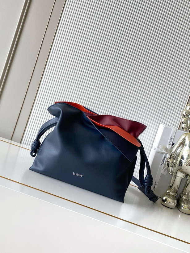 کیف زنانه برند Loewe