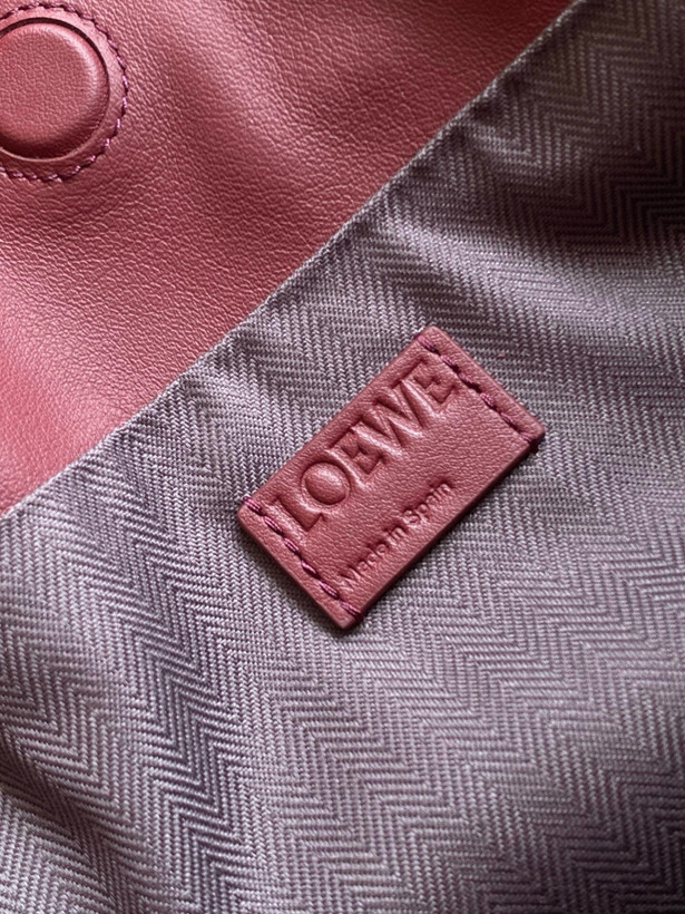 کیف زنانه برند Loewe