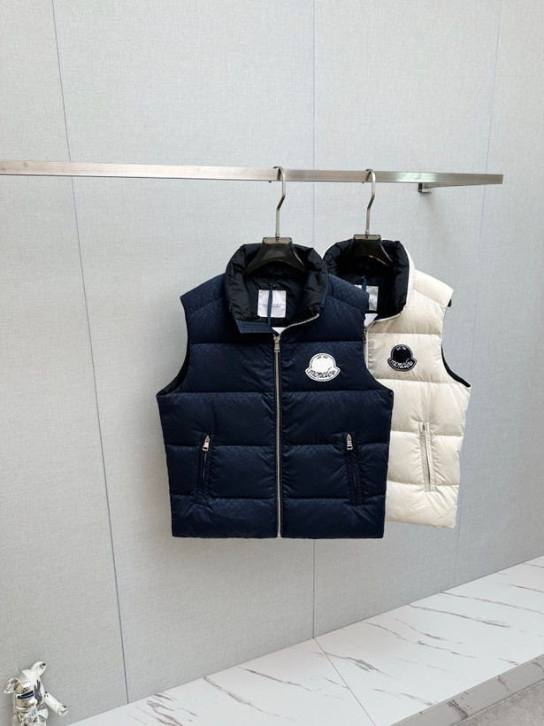 پافر برند Moncler