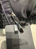کاپشن زنانه برند Moncler