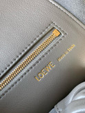 کیف زنانه برند Loewe