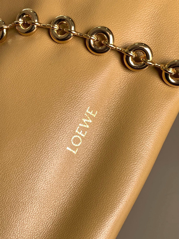 کیف زنانه برند Loewe