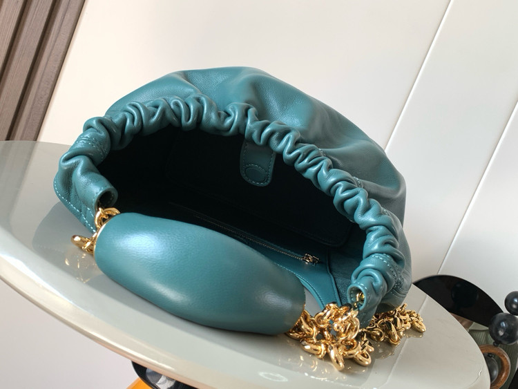 کیف زنانه برند Loewe
