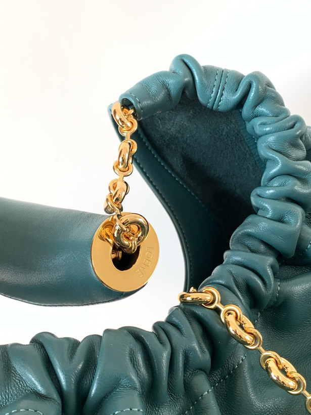 کیف زنانه برند Loewe