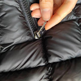 کاپشن بلند زنانه برند Moncler