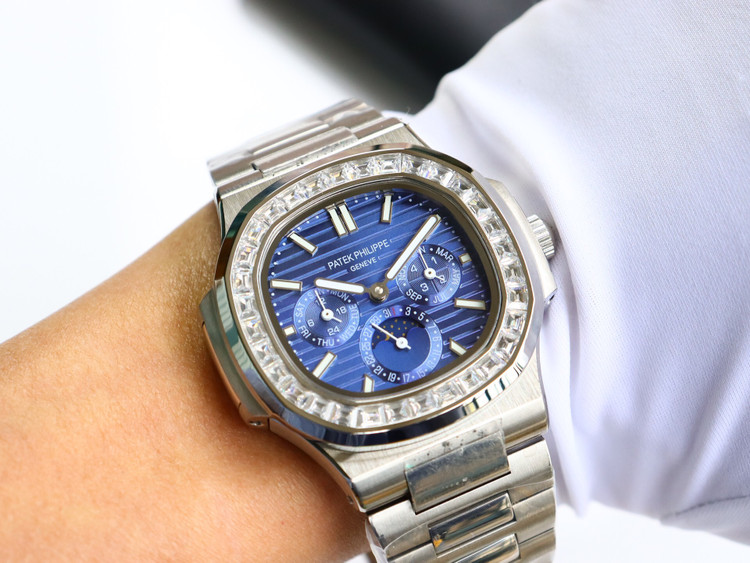 ساعت زنانه برند Patek Philippe