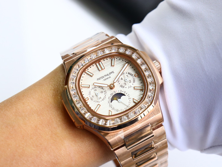 ساعت زنانه برند Patek Philippe
