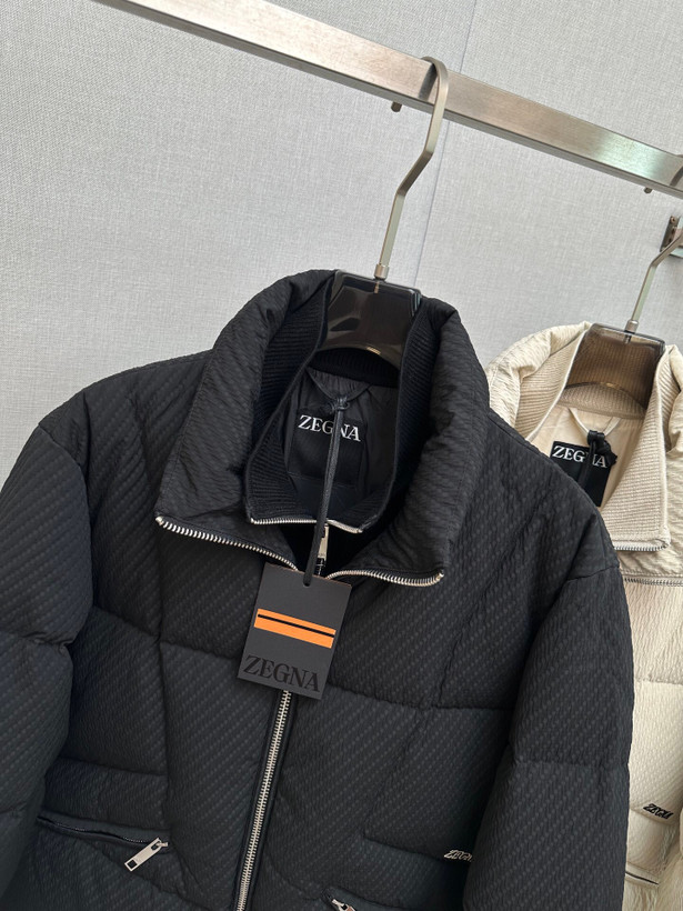 کاپشن برند Zegna