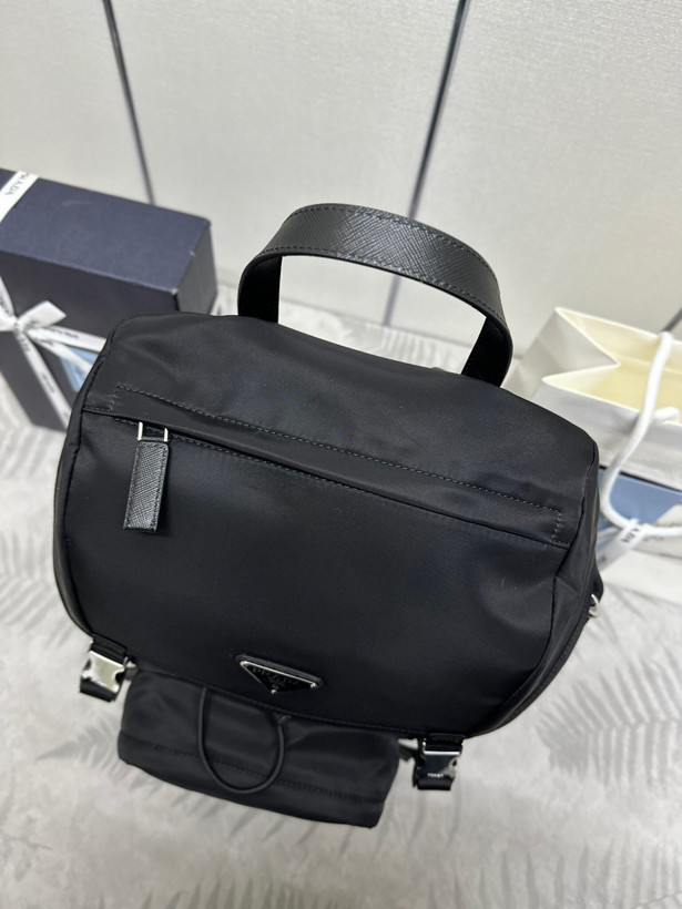 کوله پشتی برند Prada