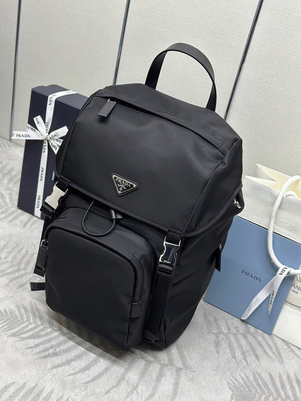 کوله پشتی برند Prada