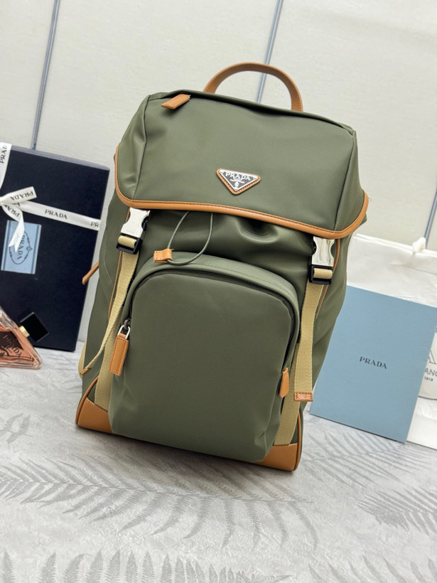 کوله پشتی برند Prada