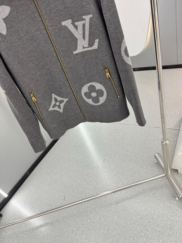 سوییشرت بافت برند Louis Vuitton