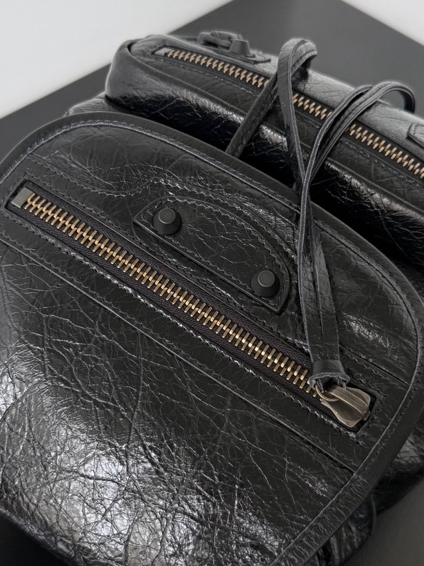 کیف زنانه برند Balenciaga