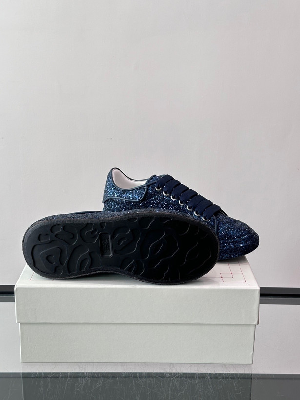 اسنیکر برند Alexander McQueen