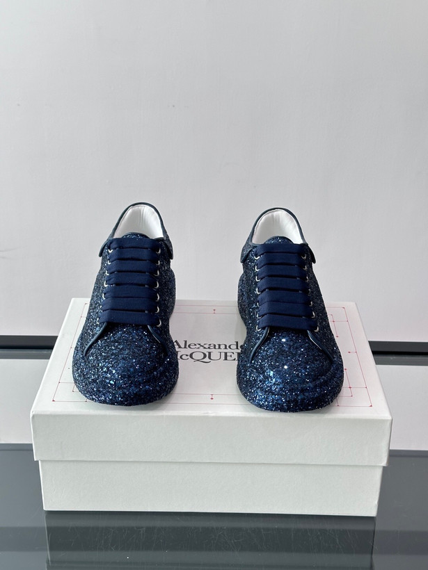 اسنیکر برند Alexander McQueen
