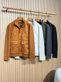 کاپشن برند Kiton