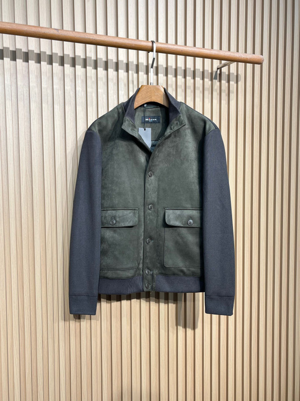 کاپشن برند Kiton