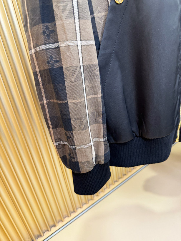 کاپشن مردانه برند LouisVuitton