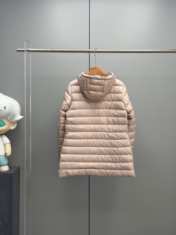 کاپشن زنانه برند Moncler