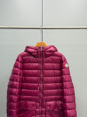 کاپشن زنانه برند Moncler